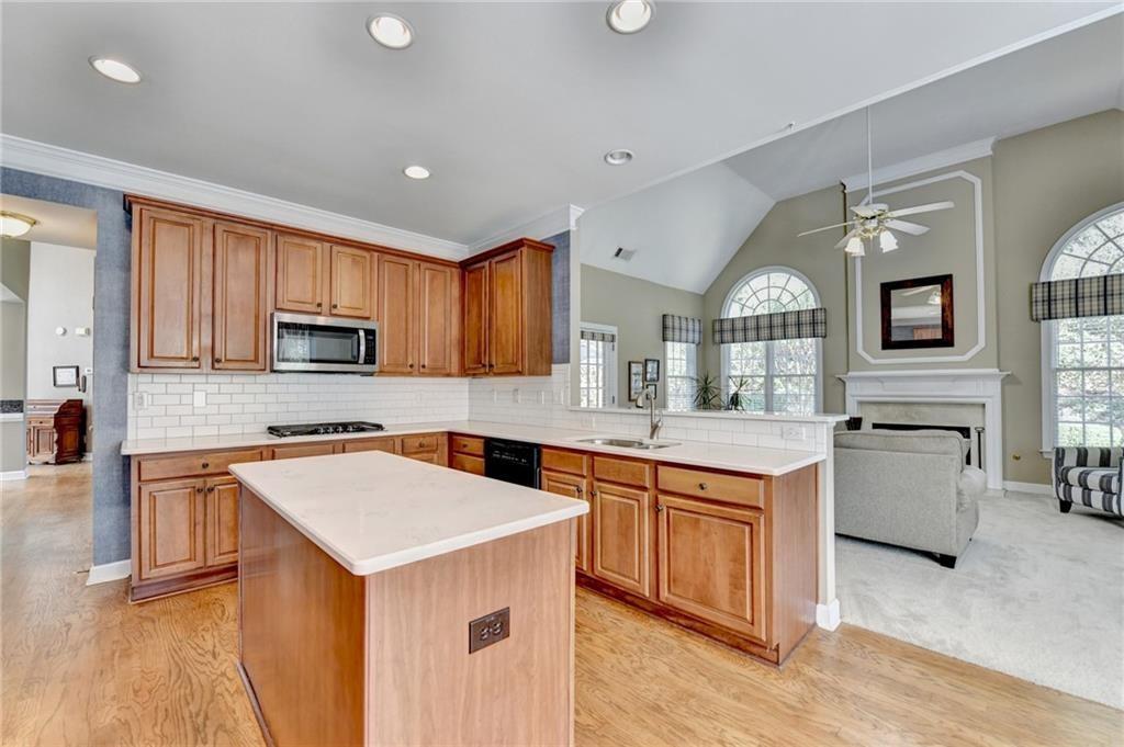 355 Laurel Oak Drive Property Photo 10