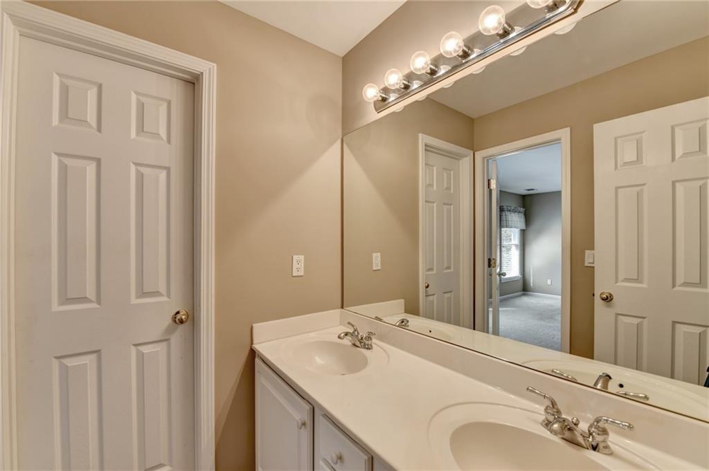 355 Laurel Oak Drive Property Photo 32