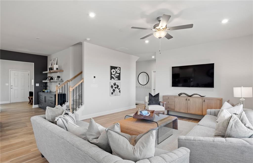252 Delilah Street Property Photo 4