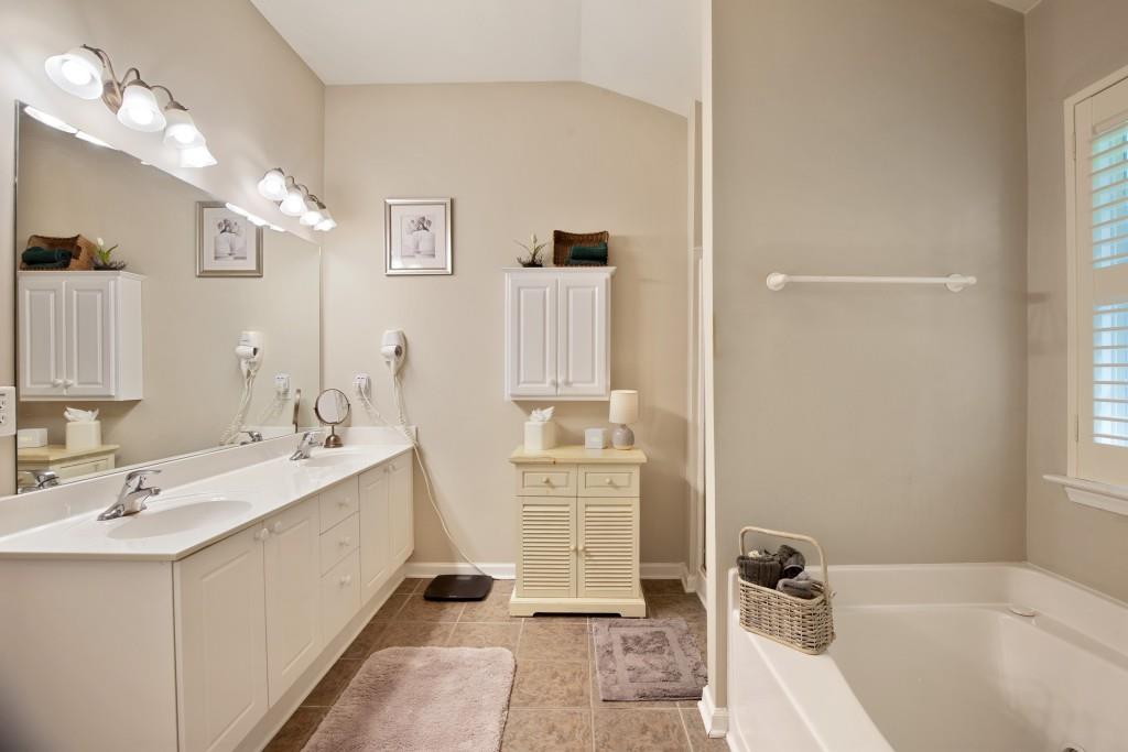 119 Lake Reserve Way Property Photo 36