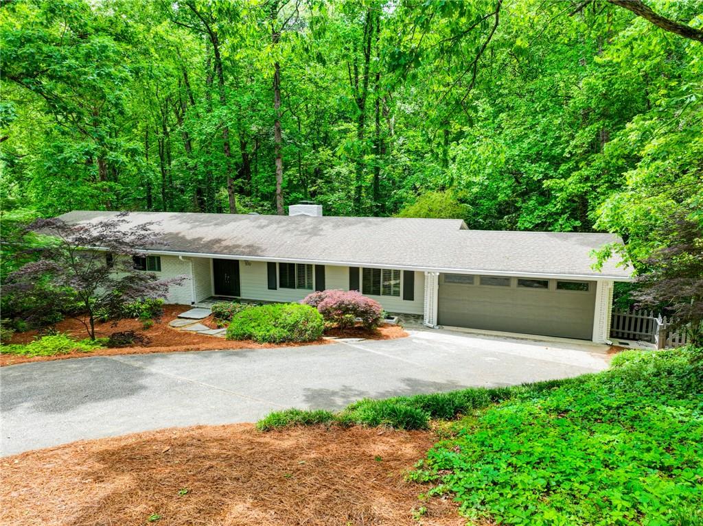 570 Elden Drive Property Photo 2