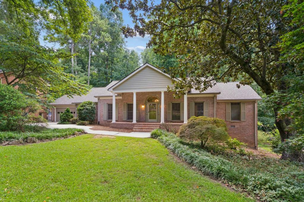 2724 Cravey Drive Property Photo 1
