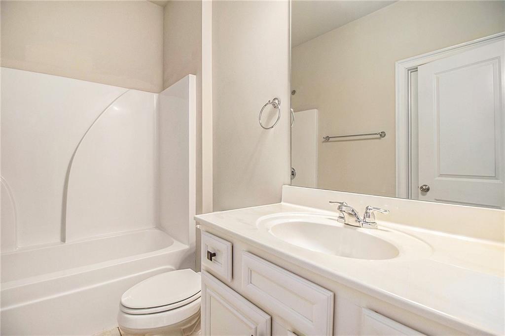 283 Hickory Pointe Drive Property Photo 18