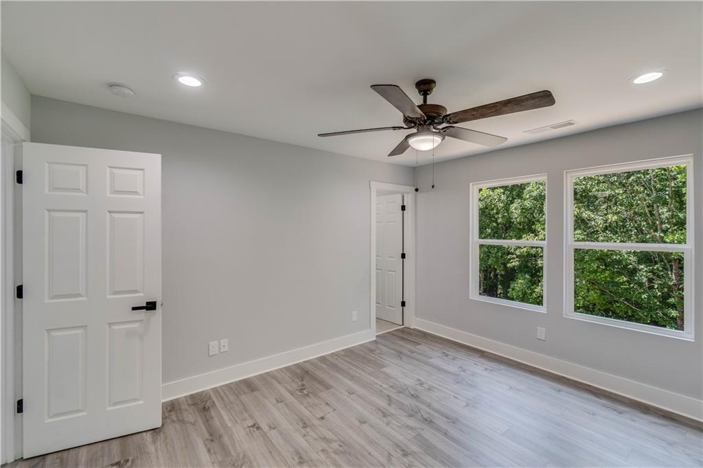 2389 Highpoint Road Property Photo 5