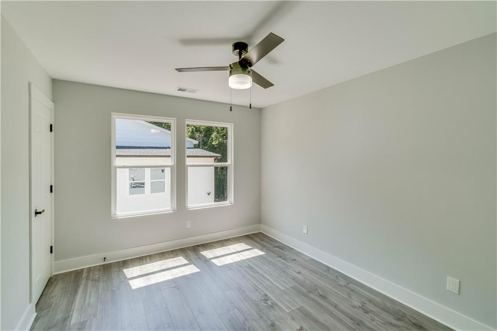 2389 Highpoint Road Property Photo 9