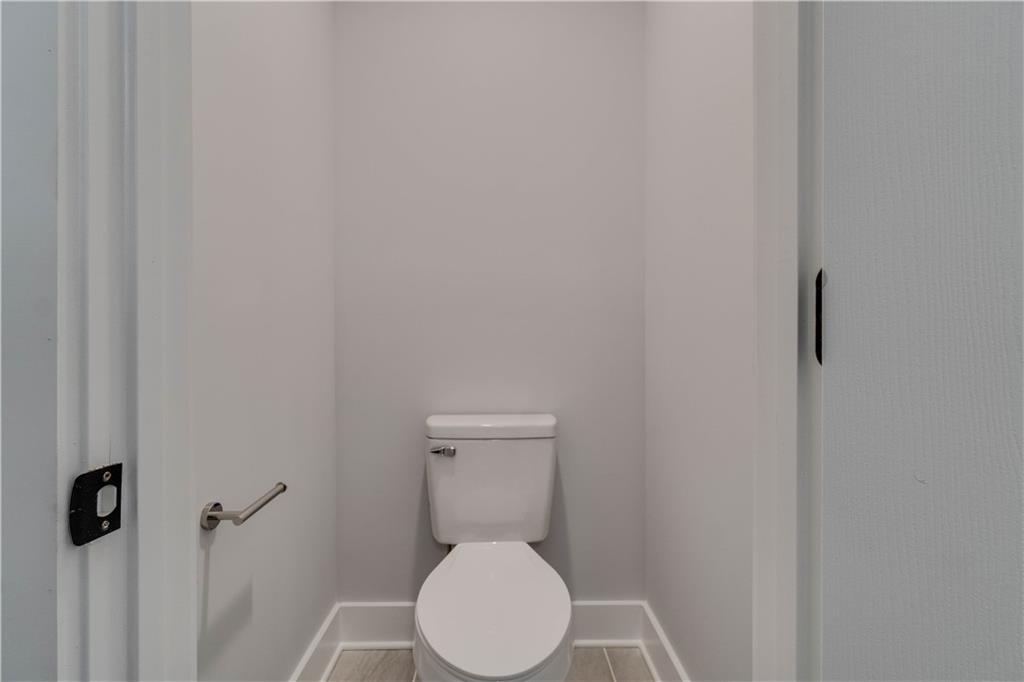 2389 Highpoint Road Property Photo 12