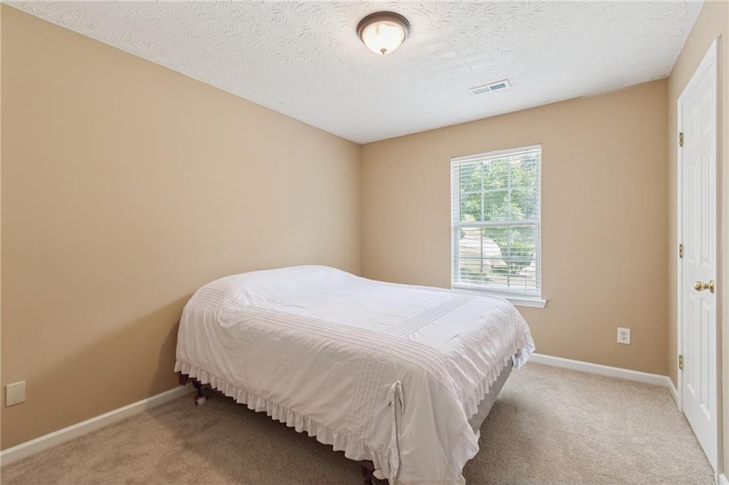 4718 Middleboro Lane Property Photo 24