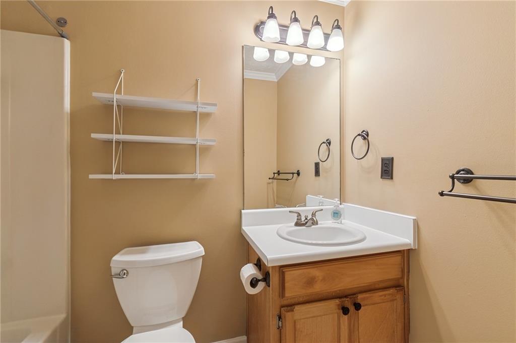 4718 Middleboro Lane Property Photo 26