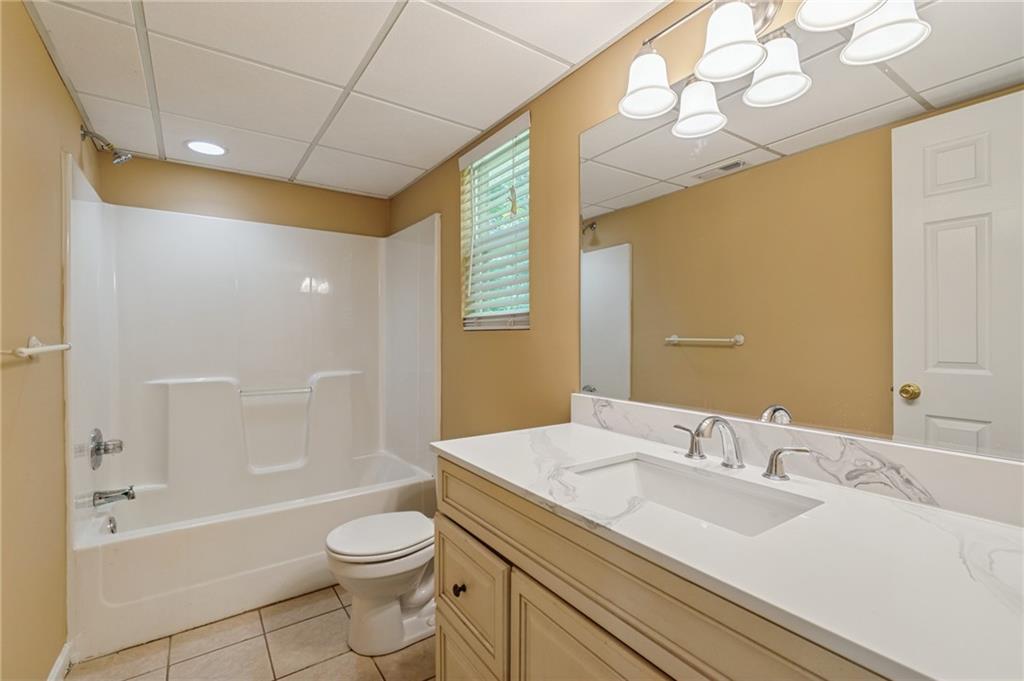 4718 Middleboro Lane Property Photo 33