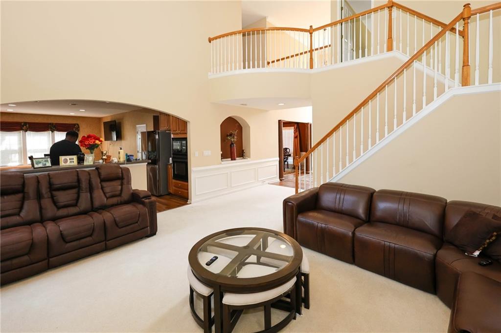1105 Fountain Crest Drive Se Property Photo 6