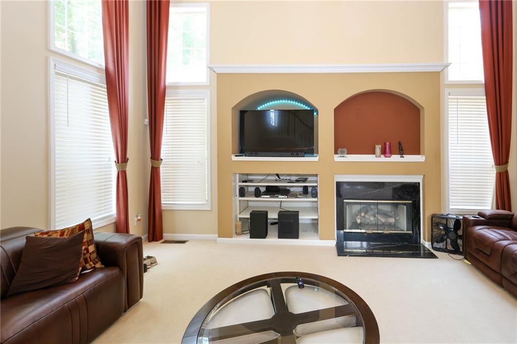 1105 Fountain Crest Drive Se Property Photo 8