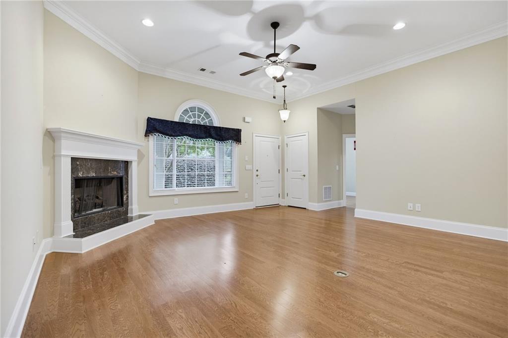 4704 Rose Arbor Drive Nw Unit 8 Property Photo 6