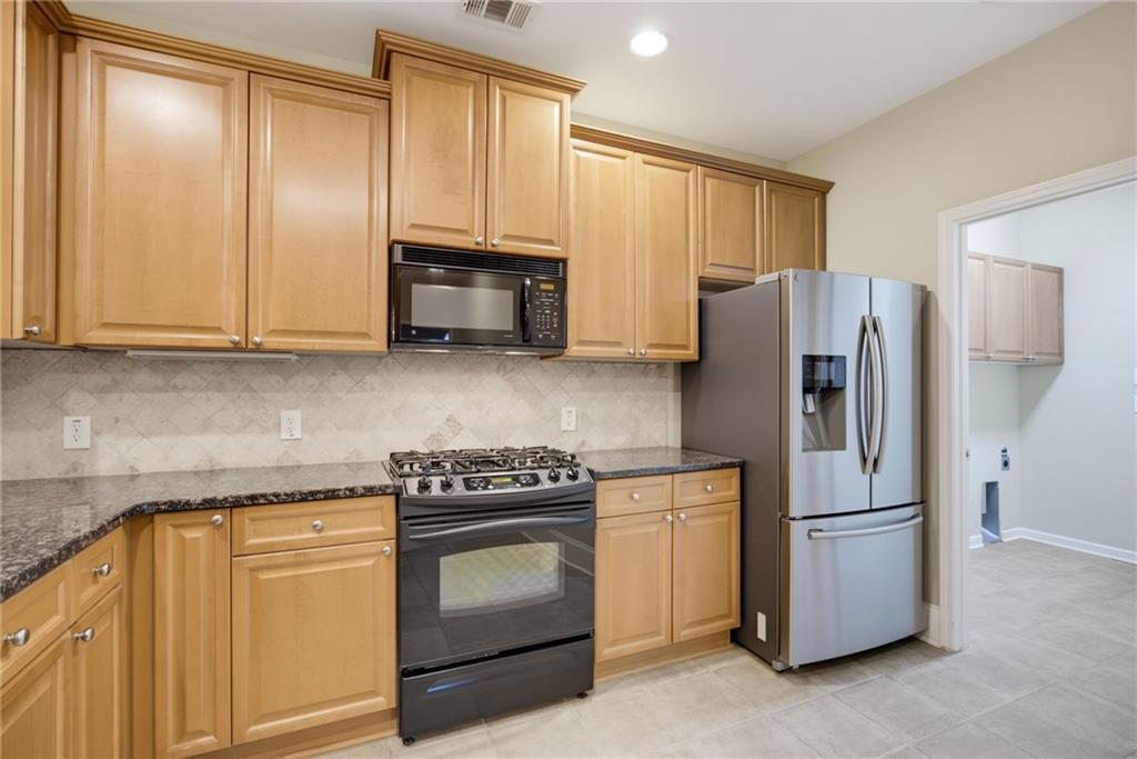 4704 Rose Arbor Drive Nw Unit 8 Property Photo 16