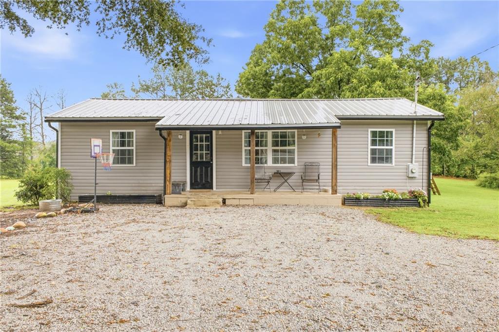 432 Dunn Road SE Property Photo 1