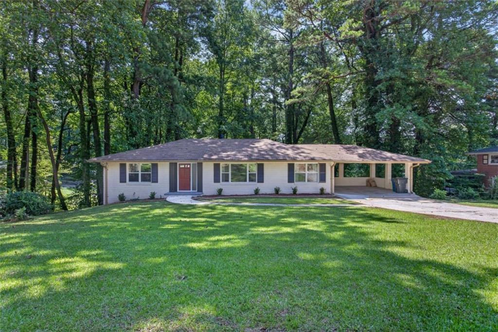 2418 Meadow Lark Drive Property Photo 3
