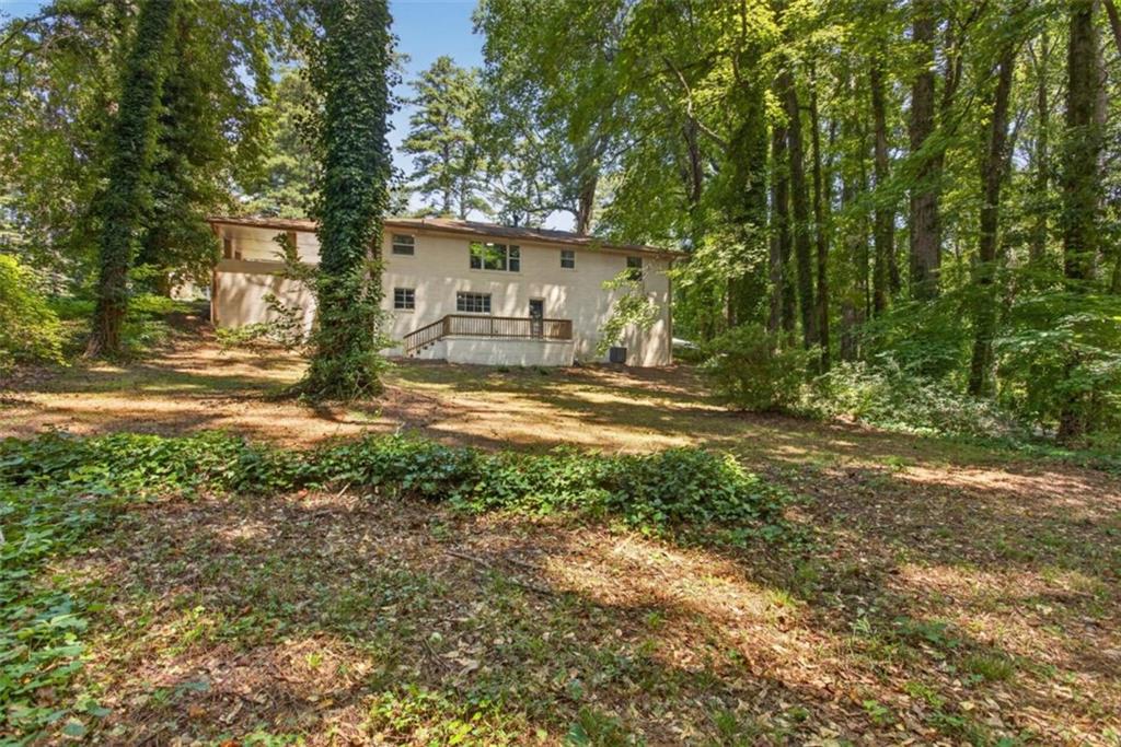 2418 Meadow Lark Drive Property Photo 7