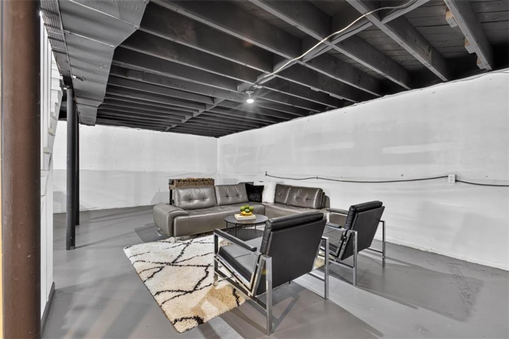 2418 Meadow Lark Drive Property Photo 25
