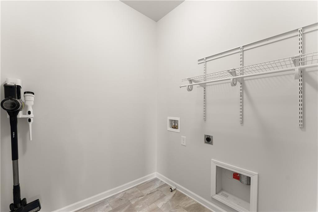 7129 Birch View Court Property Photo 42