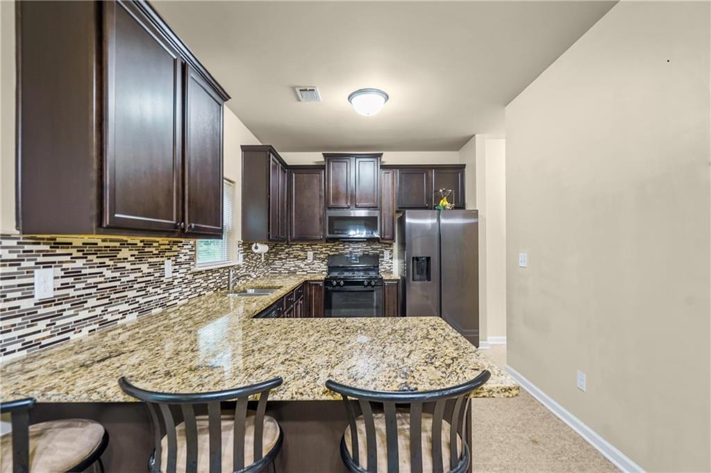 5037 Saphire Court Property Photo 8