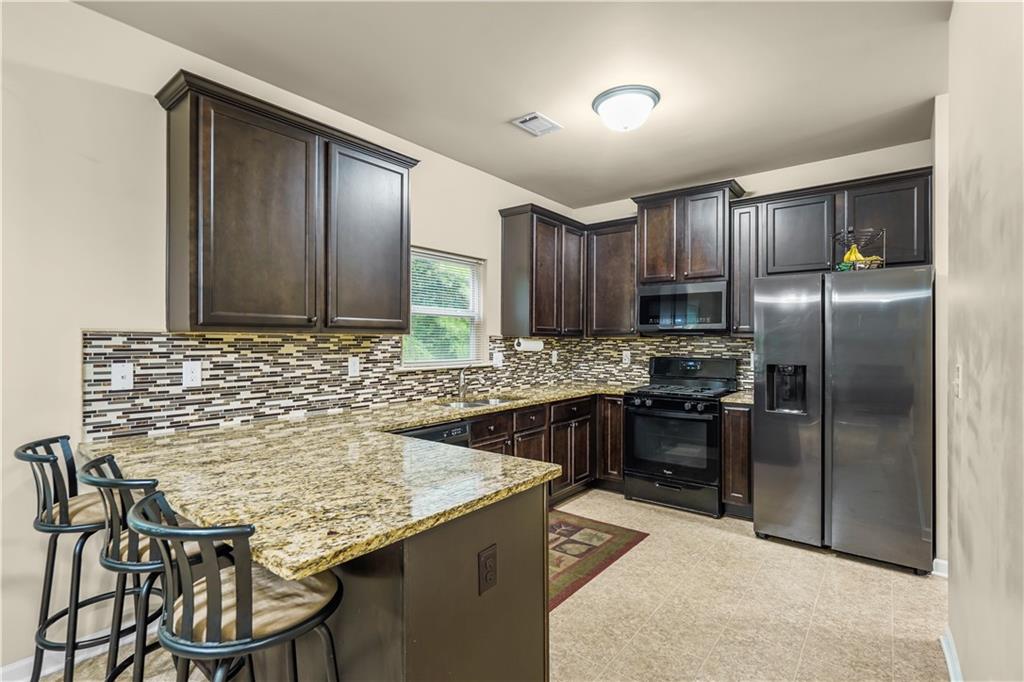 5037 Saphire Court Property Photo 10