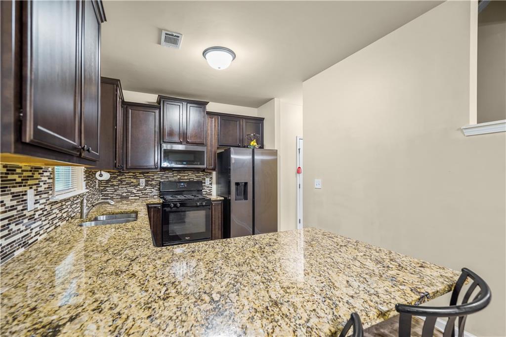 5037 Saphire Court Property Photo 11