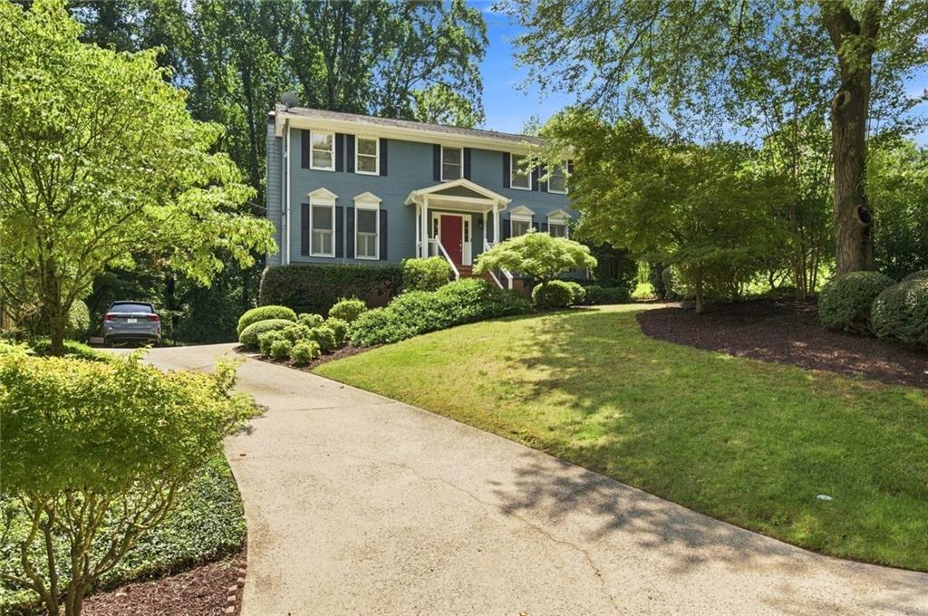 1365 Holly Bank Circle Property Photo 1