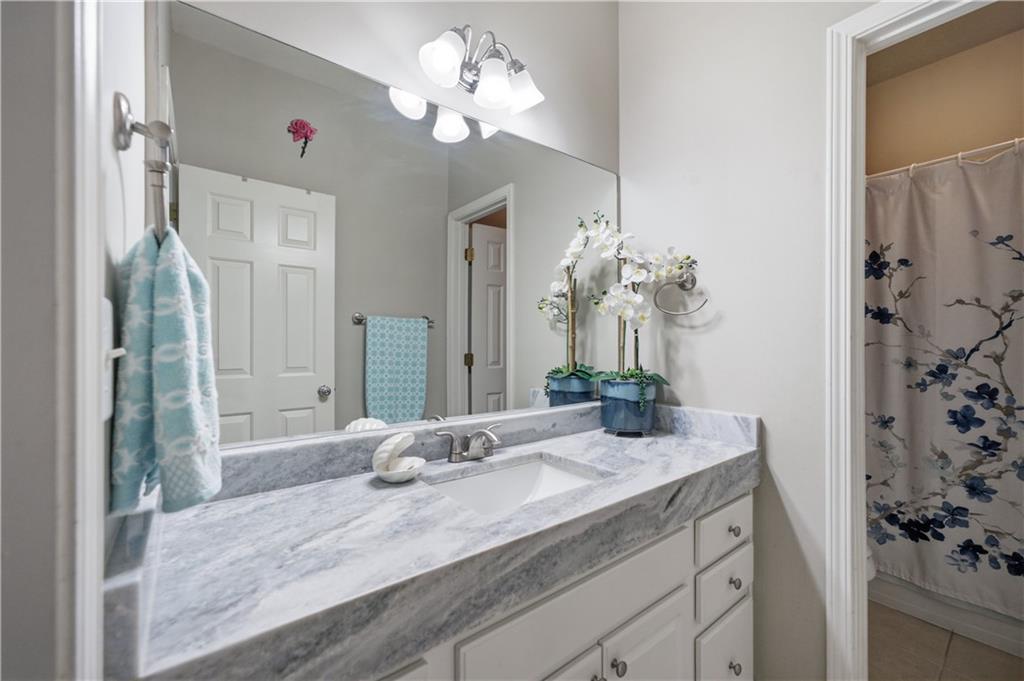 1715 Yellow Wood Drive Property Photo 35
