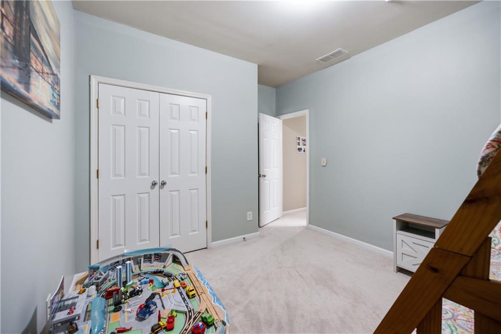 1715 Yellow Wood Drive Property Photo 37