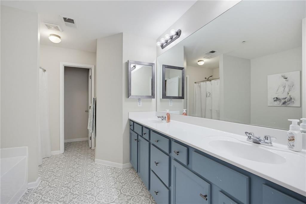 1091 Brownstone Drive Unit 22 Property Photo 23