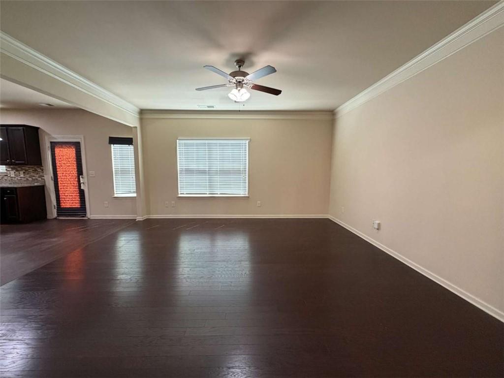 881 Franklin Mill Trace Property Photo 4