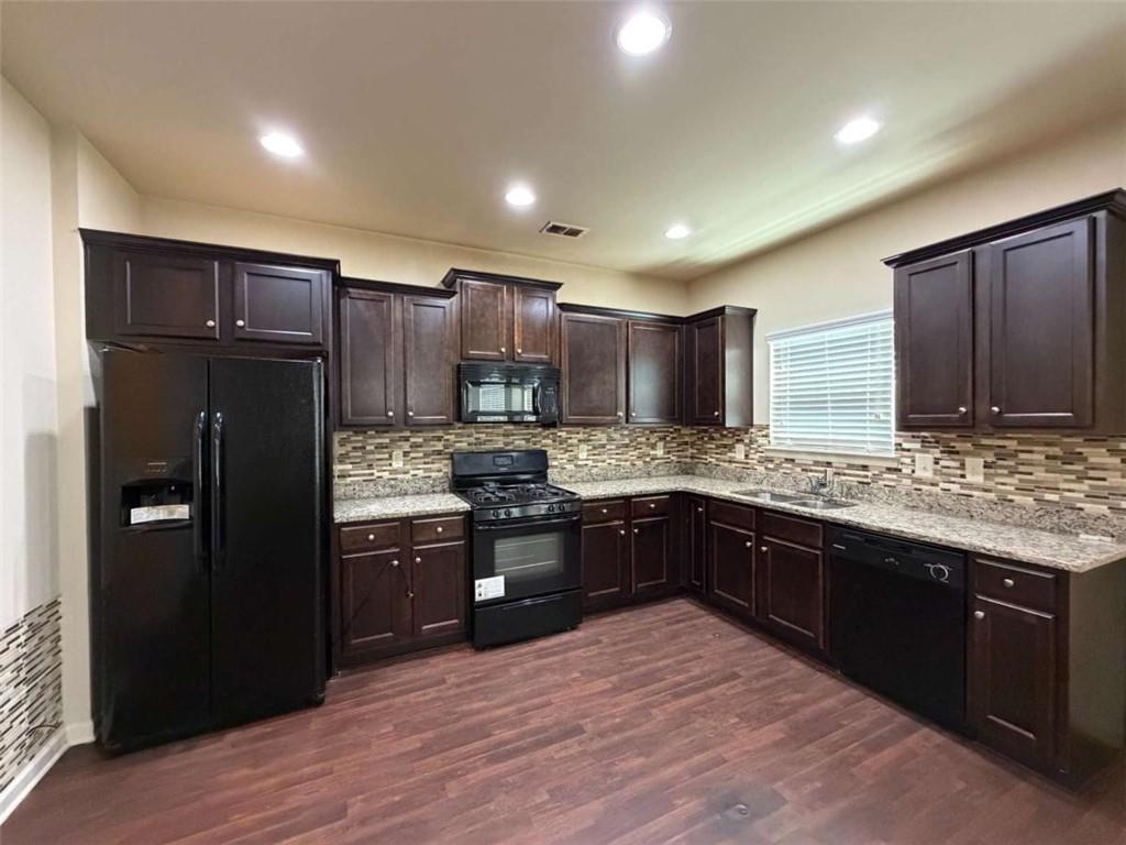 881 Franklin Mill Trace Property Photo 8