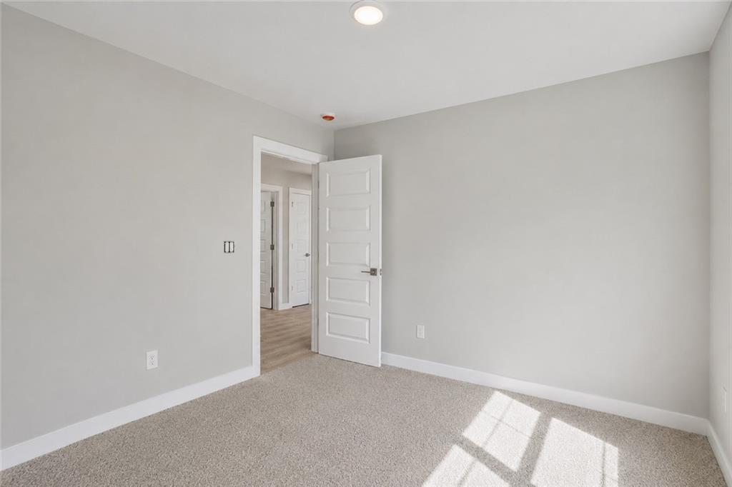 108 Se Patillo Manor Se Property Photo 19
