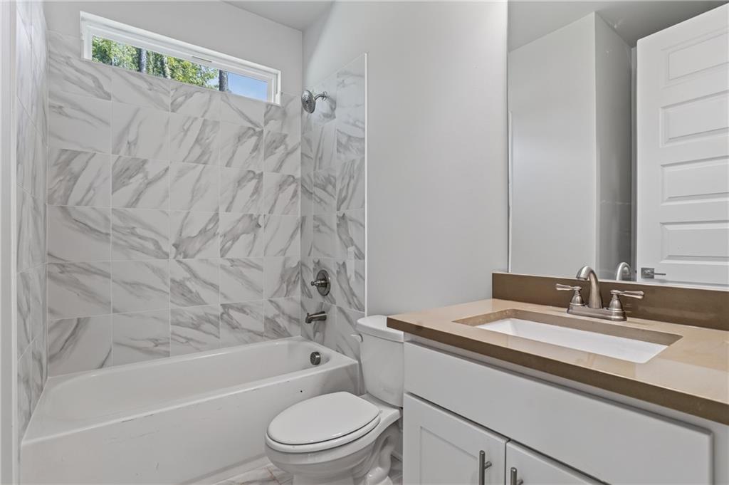 108 Se Patillo Manor Se Property Photo 33
