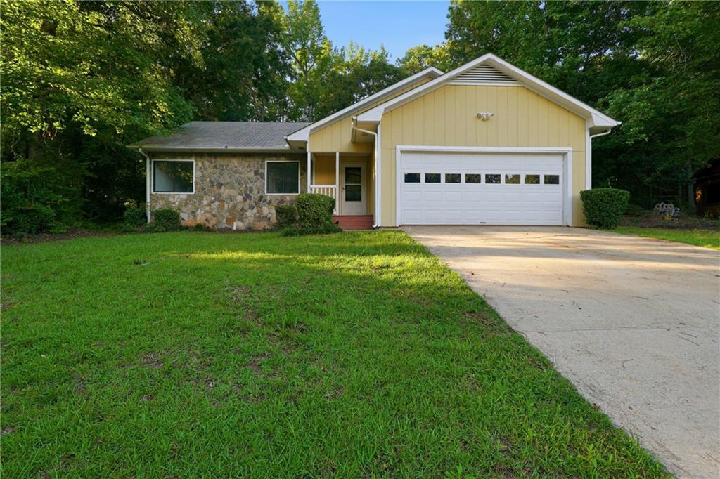140 Forrest Brook Drive Property Photo 1