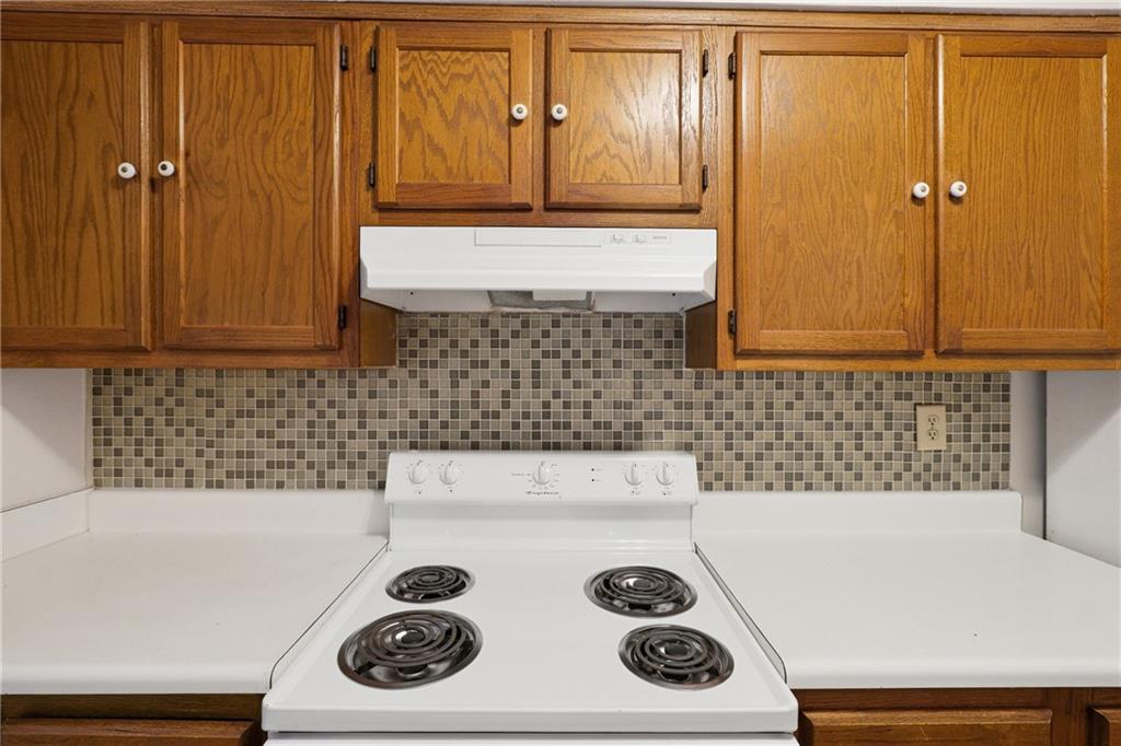 140 Forrest Brook Drive Property Photo 2