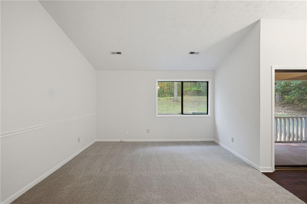 140 Forrest Brook Drive Property Photo 8