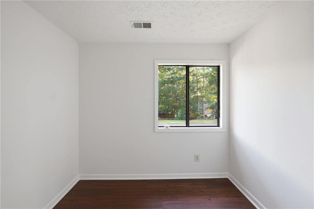 140 Forrest Brook Drive Property Photo 11