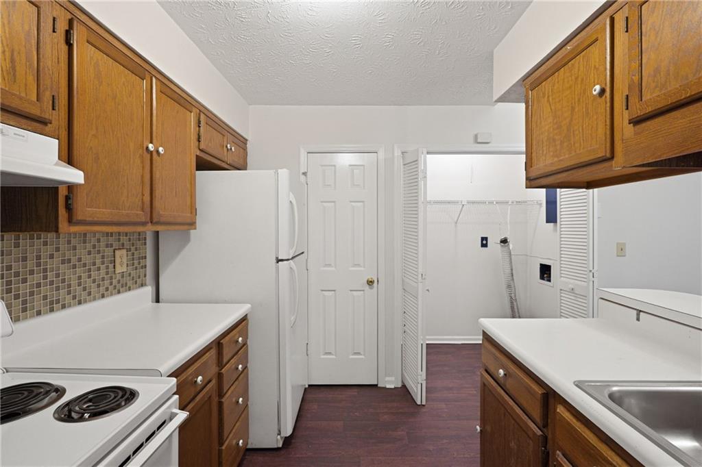 140 Forrest Brook Drive Property Photo 14