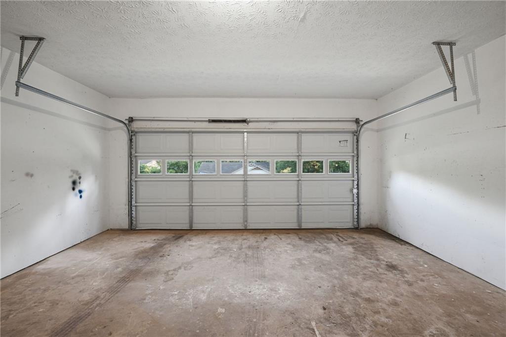 140 Forrest Brook Drive Property Photo 27