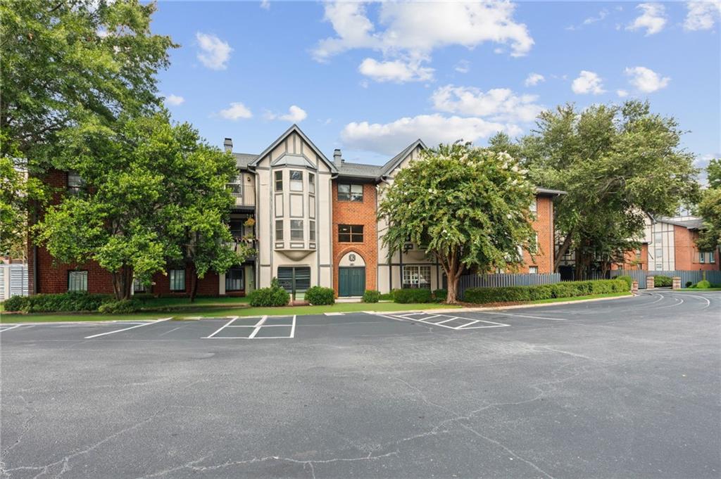 6851 Roswell Road Unit K24 Property Photo 1