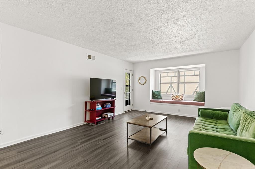 6851 Roswell Road Unit K24 Property Photo 6