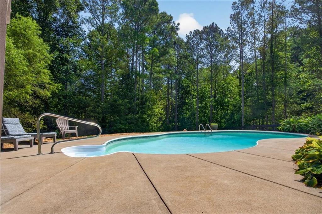 545 Hampton Farms Trail Property Photo 45