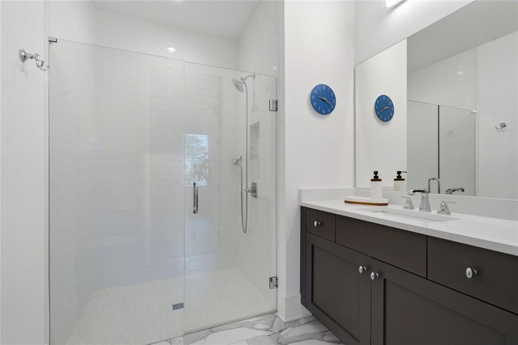 6905 Viridian Alley Property Photo 8