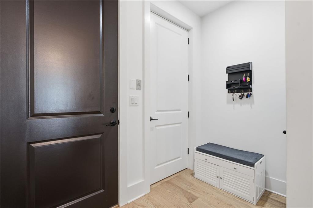 6905 Viridian Alley Property Photo 9