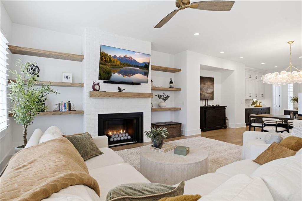 6905 Viridian Alley Property Photo 10