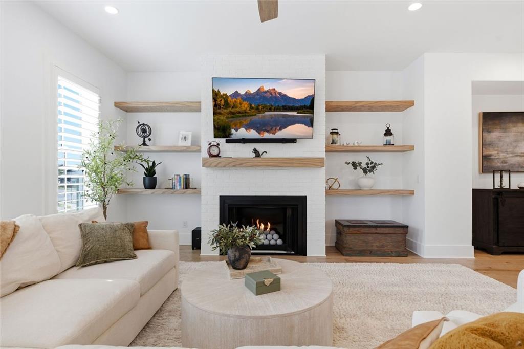 6905 Viridian Alley Property Photo 19