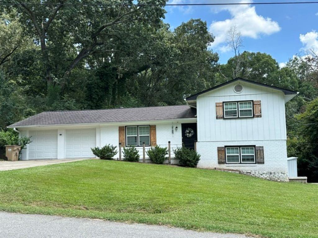 2335 Donnie Lee Drive Property Photo 1