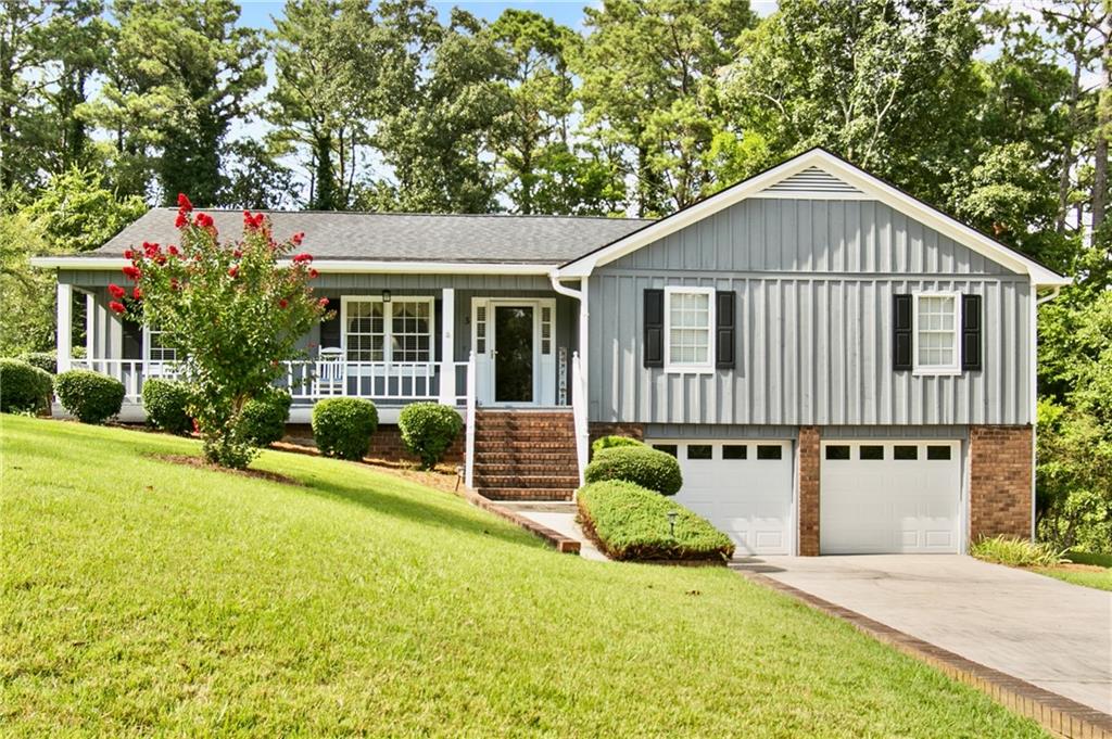 5 Shadowbrook Drive SE Property Photo 1