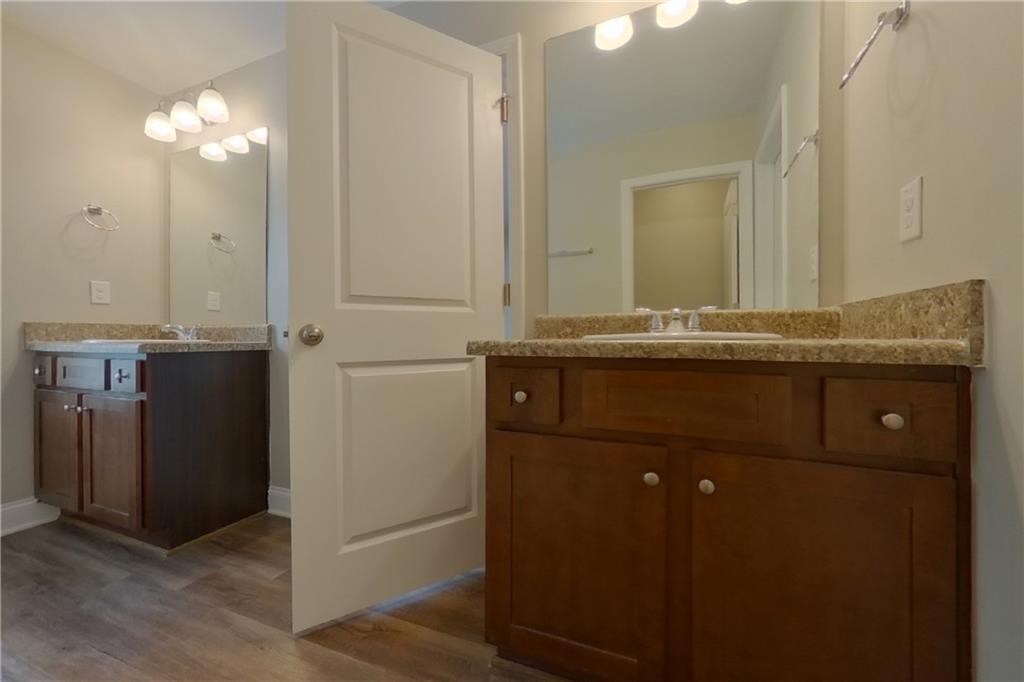 7821501 Property Photo 8