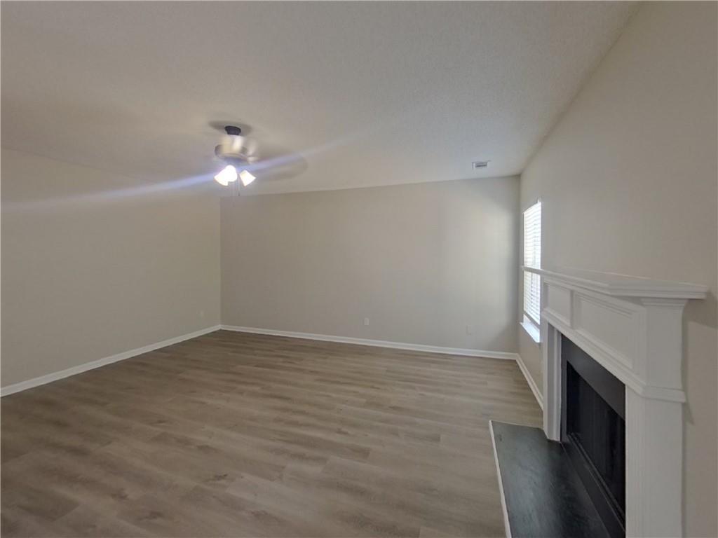 7821505 Property Photo 3